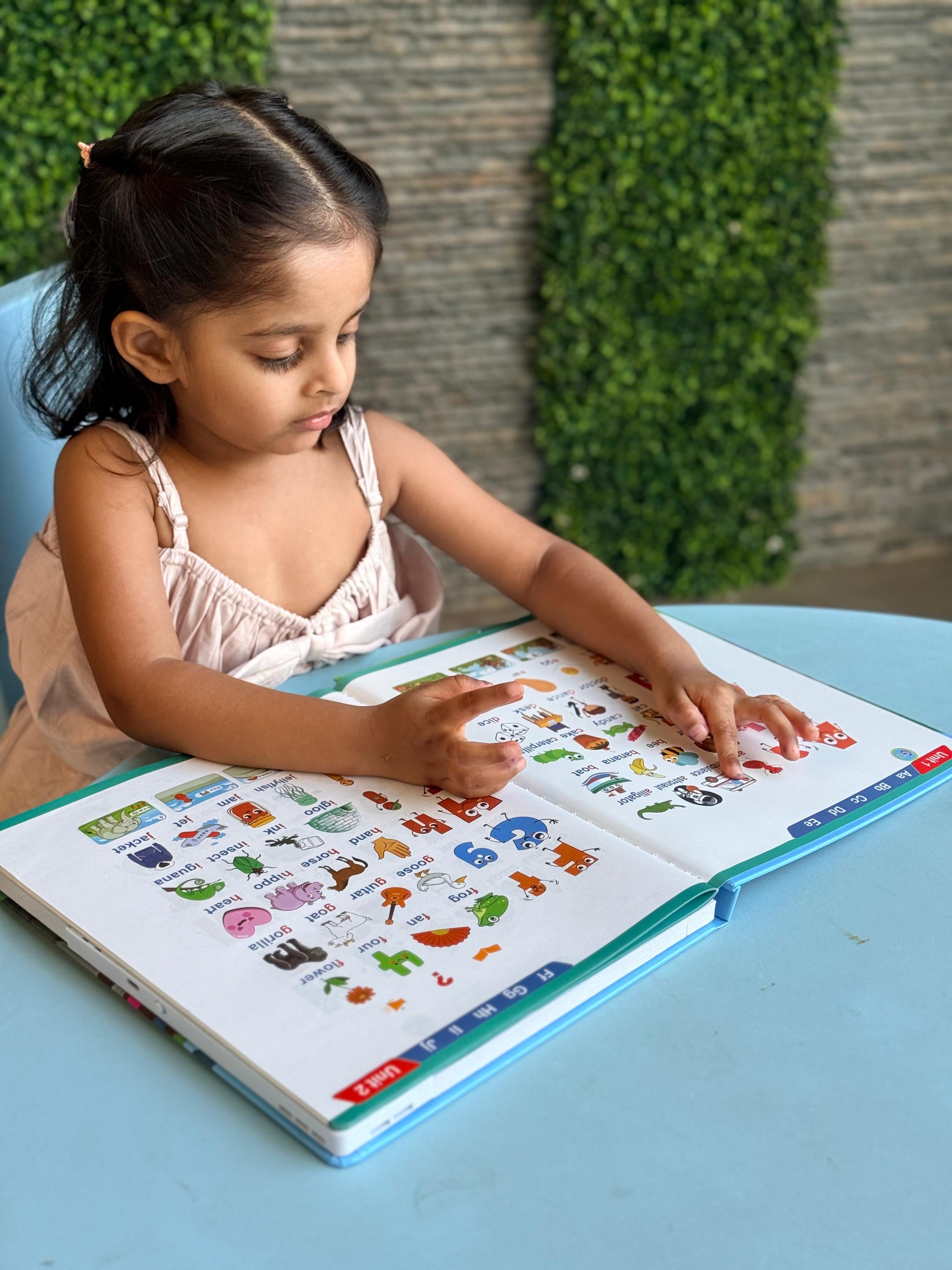 Lil D&A Club – Phonics Book