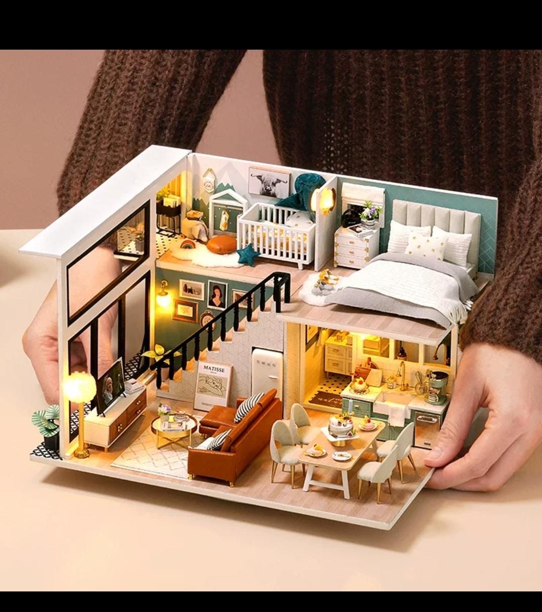 Handmade Miniature LED Dollhouse