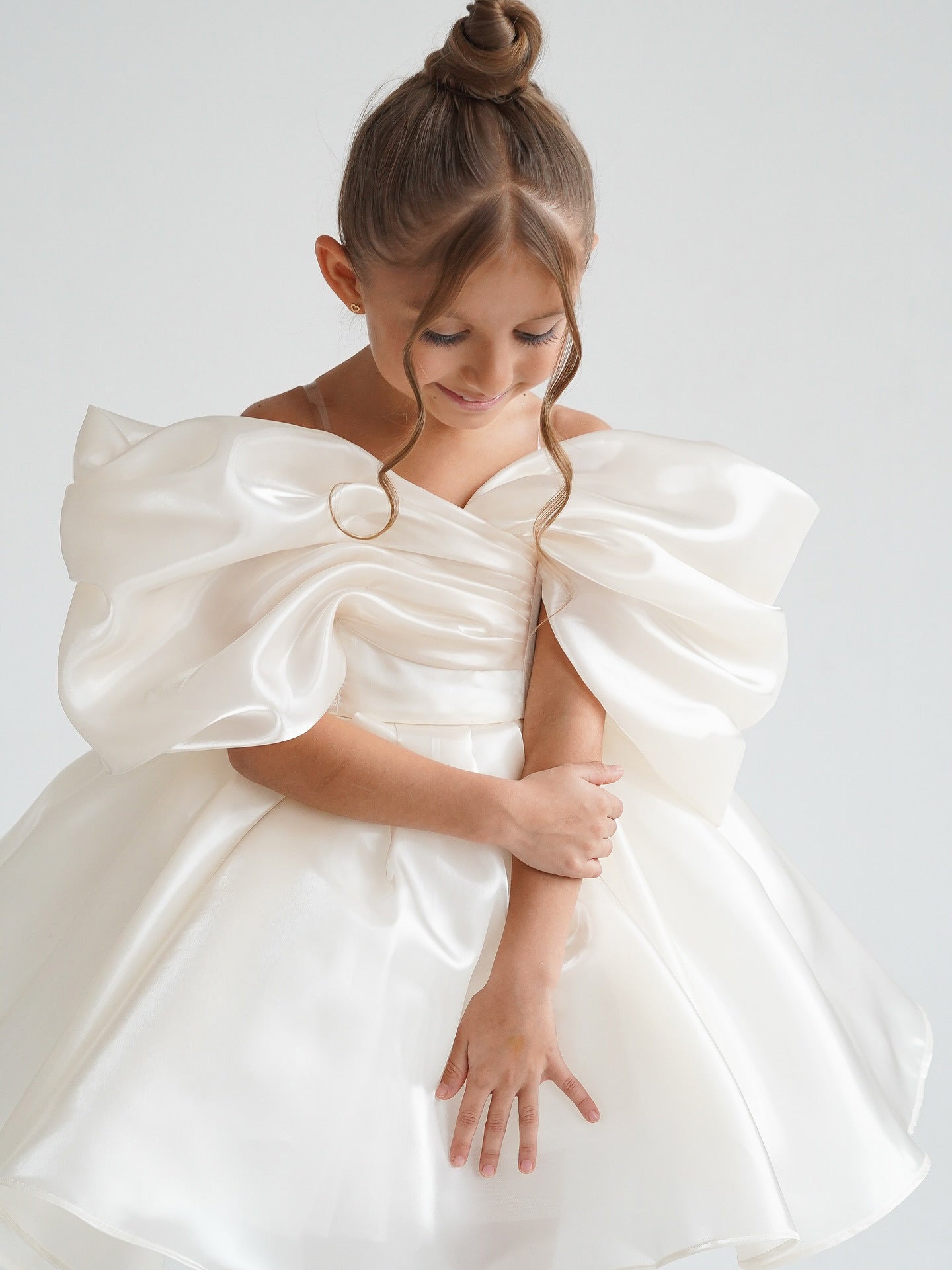 2026 New Children's Formal Dress for Toddlers, Satin Niche Puffy Princess Dress, Baby's First Birthday Piano Performance Dress for Girls