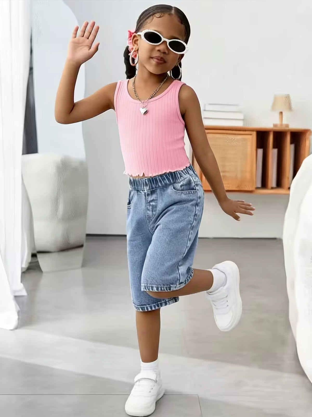 Girls' denim shorts for summer, versatile new style for older children, thin, stylish, loose, casual mid-length pants