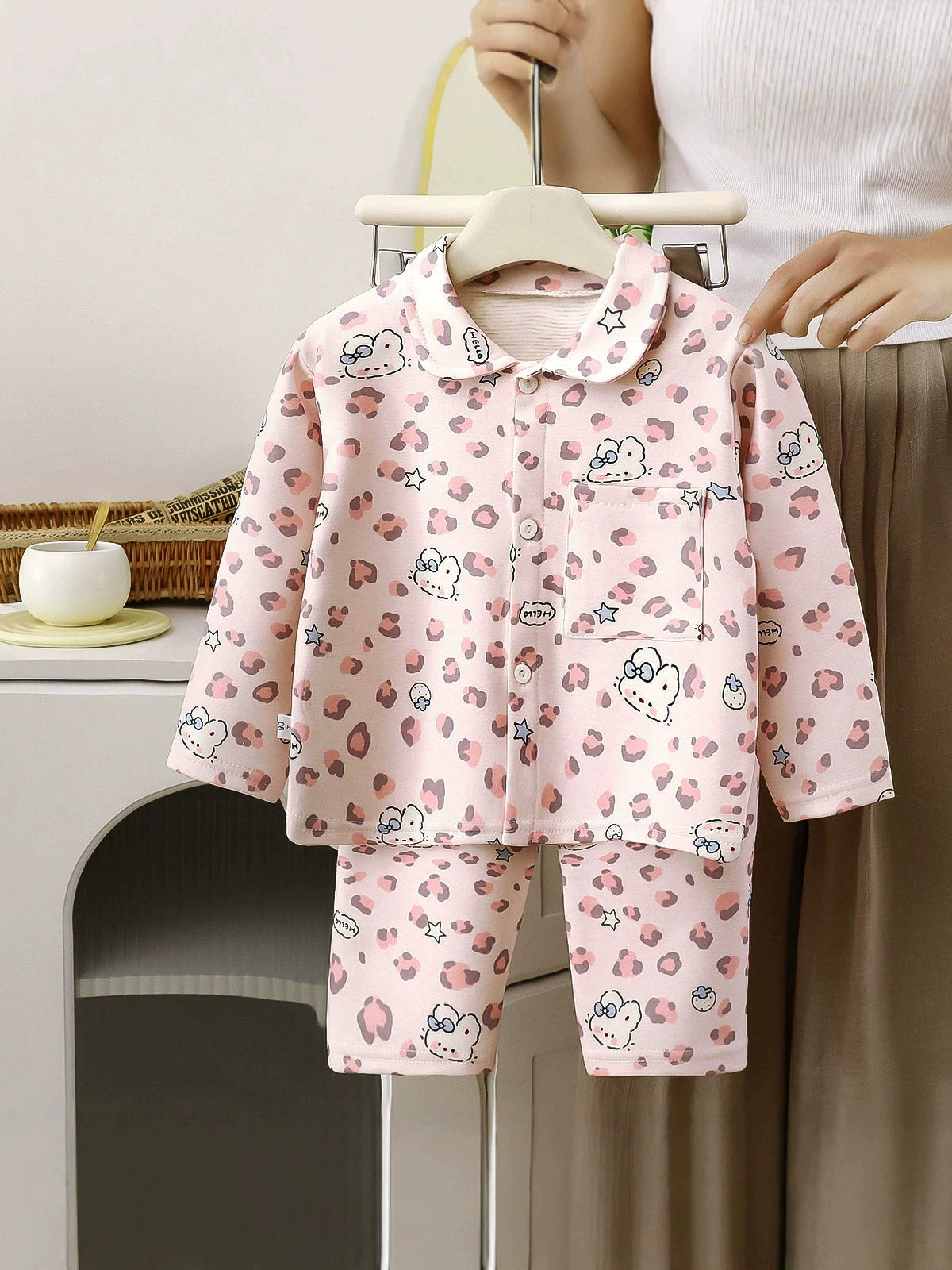 Children's Autumn and Winter Pajamas, Boys' and Girls' Wool and Silk Home Wear Set, Toddler's Turn-down Collar Cardigan Two-piece Set