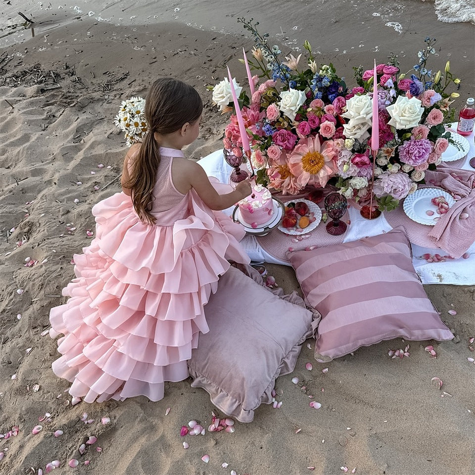 Halter Neck Sweet Cake Dress 2026 Spring New Style Light Pink Fashionable Sleeveless Children's Runway Dress Factory Product