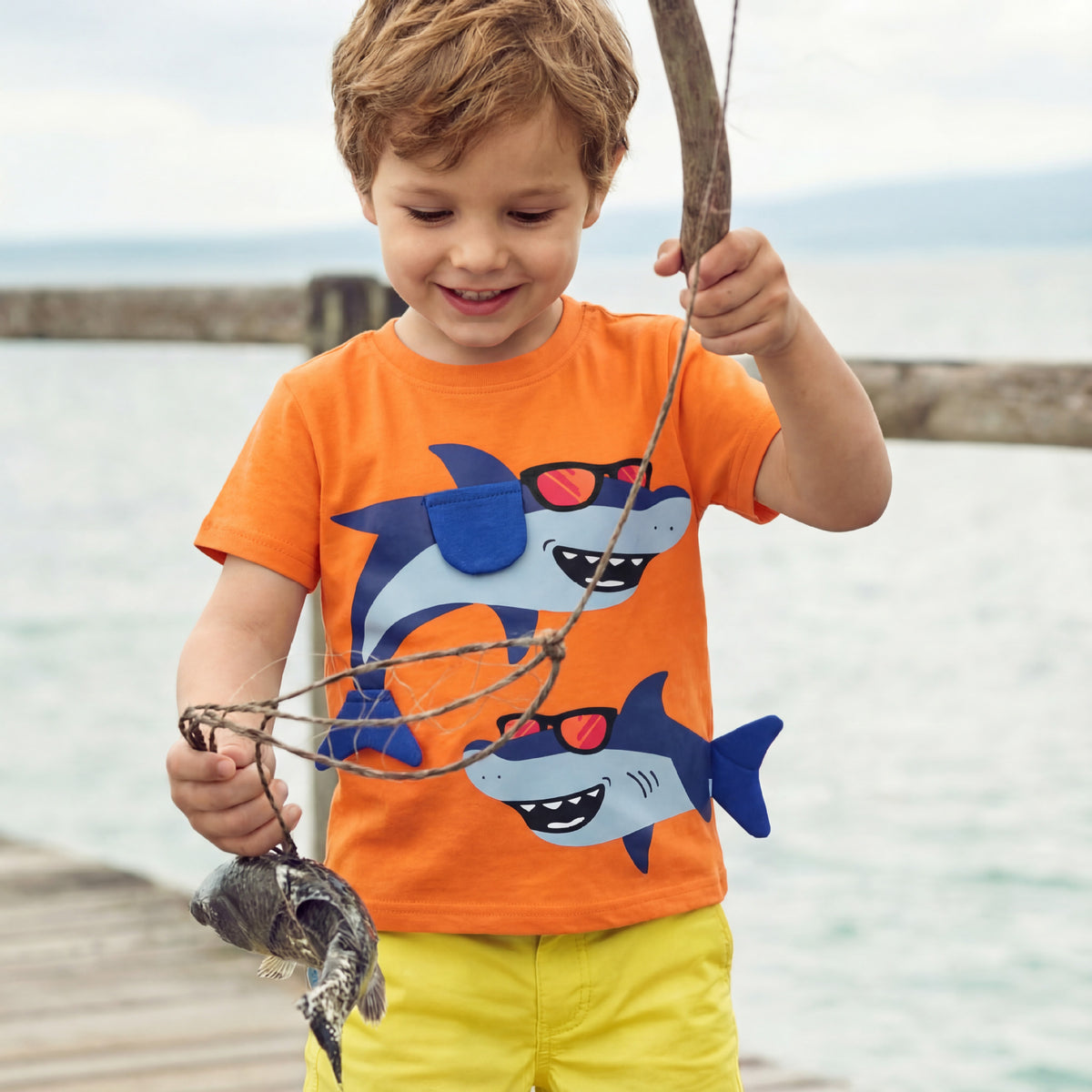 26 New Summer Style Boys' Short-Sleeved T-Shirts, European and American Fashionable Shark Print Kidsren's Round-Neck T-Shirts, Cross-Border Supply of Kidsren's Clothing