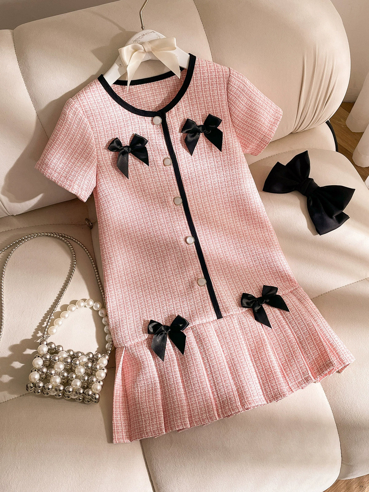 Girls' Summer New 2026 Design Casual Loose-Fitting College-Style Dress with 3D Bow Decoration